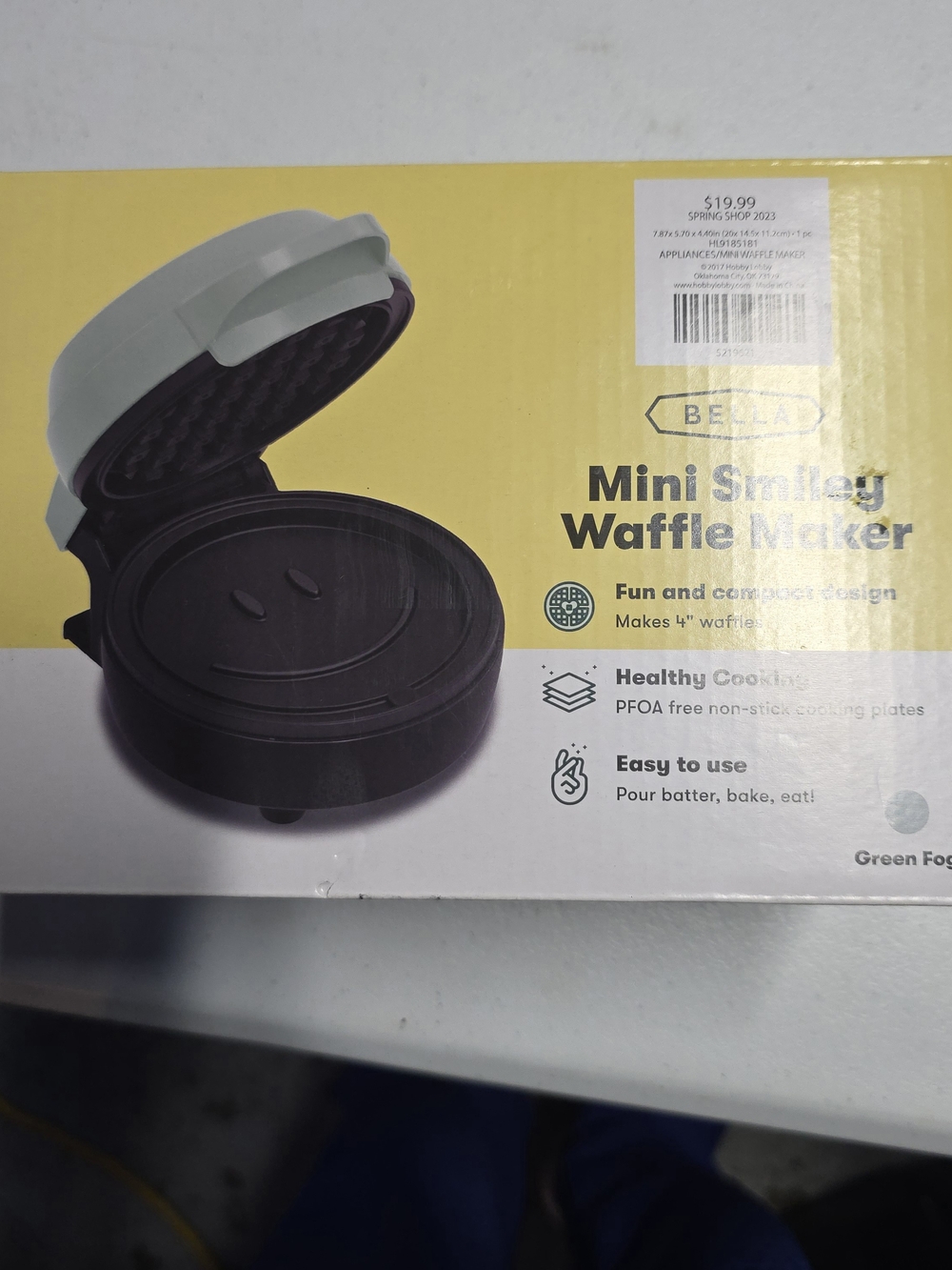Bella Mini Smiley Waffle Maker - Green
